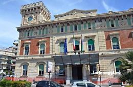 Crisi a Cinquestelle: quattro consiglieri contro il sindaco Casto