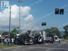 Incidente tra mezzi pesanti sulla Flacca: disagi per il traffico