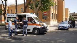 Botte all'uscita di scuola, quattro giovanissimi indagati