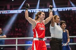 Alessia Mesiano riceve il premio "Rocky Marciano": è la prima donna