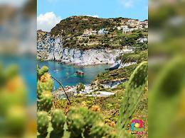Tutti i colori dell'isola di Ponza in una foto: ecco l'Iger of the Week