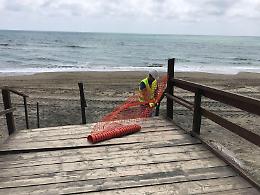 Passerelle per i disabili, il Comune: a giorni l'installazione delle pedane