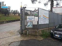 Campoleone, crolla parte del controsoffitto della scuola elementare