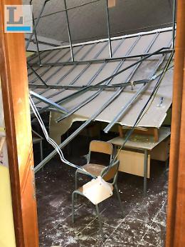 Controsoffitto crollato a scuola, parla l'amministratore: è stata una fatalità