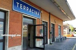 Terracina, stroncato da un malore: 53enne trovato morto all'ex stazione