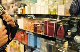Latina, truffa con i profumi di lusso: quattro tentativi a vuoto