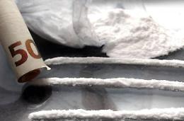 Muore per overdose di cocaina dopo una serata trascorsa per locali