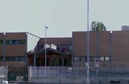 Atti osceni davanti alla scuola, maniaco bloccato dai carabinieri