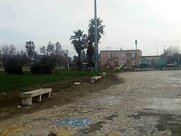 Foceverde, piazzale dei Navigatori abbandonato al degrado