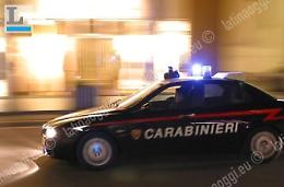 Esplode una bomba carta, auto a fuoco nella notte a Fondi
