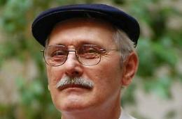 Una mano di bianco, per Latina Mare