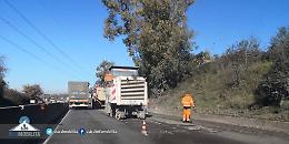 Lavori di rifacimento del manto stradale sulla Pontina, traffico rallentato