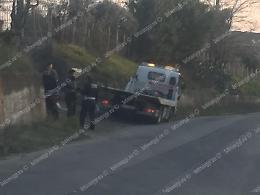 Incidente stradale in via dei Cinque Archi, grave un 18enne