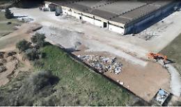 Ex Yale, i lavori di demolizione si fermano: sequestrato il terreno