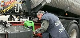 Scoperta la truffa con l'olio lubrificante: 34 indagati e maxi sequestro