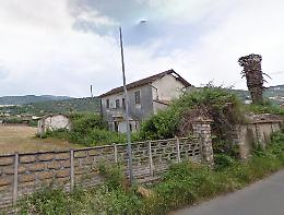 Straniero ustionato nel tugurio a Terracina, l'indagato: «Non volevo bruciarlo»