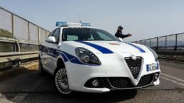 Guidava in stato di ebbrezza, senza Rca e revisione e con la patente sospesa