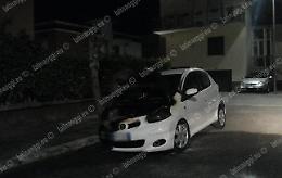 Auto a fuoco nella notte, paura in via Abruzzi