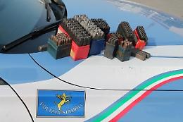 Auto con telai contraffatti, sequestro e indagini