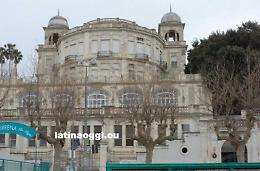 Anzio, edificio pericoloso: Paradiso sul Mare chiuso a tempo indeterminato