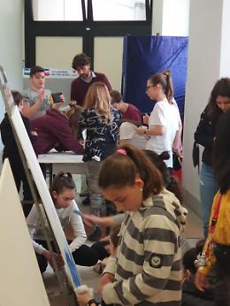 Coloriamoci di blu: inclusione sociale attraverso l'arte