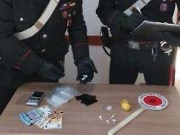 Trovato con l'eroina in tasca, denunciato un 24enne a Latina