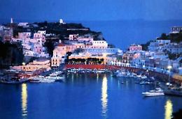 In vacanza gratis a Ponza in cambio della pulizia delle spiagge