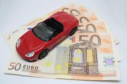 Evasione dell'Iva da 2 milioni di euro con la compravendita di auto, denunciato