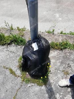 Divieto all'uso di sacchi neri, scatta la linea dura: stop al ritiro