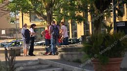 Malore in piazza Roma, donna soccorsa dai passanti