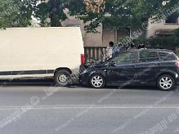 Insegue e sperona l'auto con a bordo la ex, denunciato un 30enne