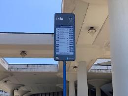 Bus a Latina, installate le paline elettroniche con info in tempo reale