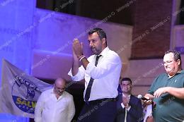 Commissariato in Q4 e Q5, consegnata a Salvini una raccolta firme