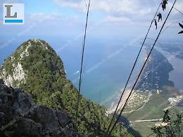 Si perdono sul promontorio, salvati da carabinieri forestali e vigili del fuoco