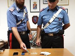 Sorpreso mentre cedeva una dose di cocaina: 39enne arrestato a Sabaudia