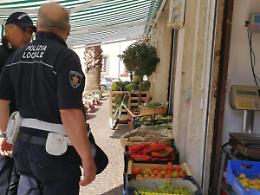 Anzio, controlli nelle frutterie del centro: multe e sequestri