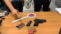 Armi e munizione detenute illegalmente. Un arresto