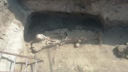 Scavi per i lavori Enel, spunta una necropoli d'età imperiale