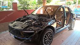 Un colpo da specialisti per depredare la Porsche
