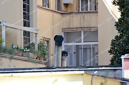 Canna fumaria troppo bassa, il Comune chiude una pizzeria