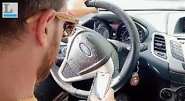Polizia in borghese contro la guida con il cellulare: pioggia di multe