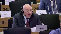 Adinolfi (Lega): "Serve una spending review europea. Troppe tre sedi"