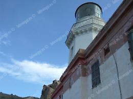 Una targa per i guardiani del "Faro della Guardia" dell'isola pontina