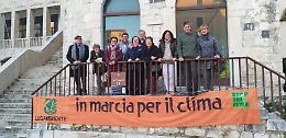 Via libera del Consiglio allo "stato di emergenza climatica"