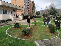 Più natura all'asilo nido Fantaghirò con la piantumazione degli alberi