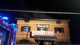 Pomezia, incendio in un appartamento: paura a Torvajanica Alta