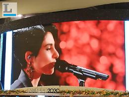 Festival di Sanremo, Giordana Angi canta a notte fonda e la giuria non la premia