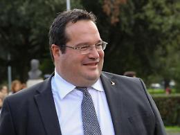 Il centrodestra sperimenta l'asse Fazzone - Durigon per le comunali