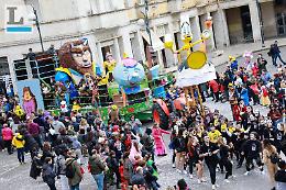 Il maltempo ferma il Carnevale: sfilate rinviate a Latina e Aprilia
