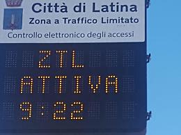 Ztl con i nuovi orari da ottobre: ma il led luminoso ancora non è aggiornato